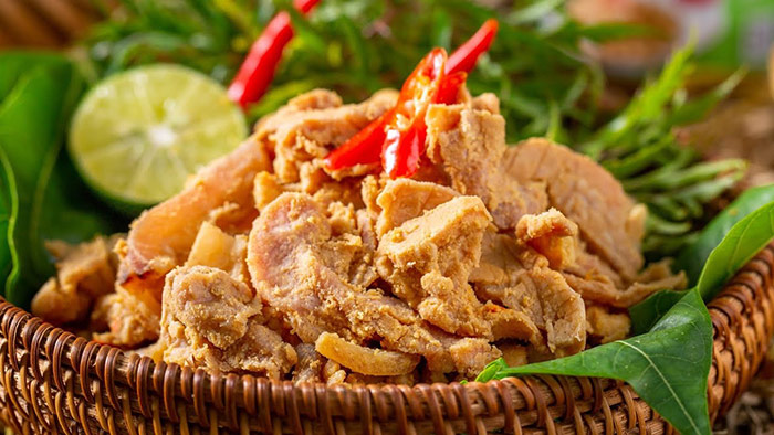 Thịt chua Thanh Sơn - đặc sản Phú Thọ nổi tiếng